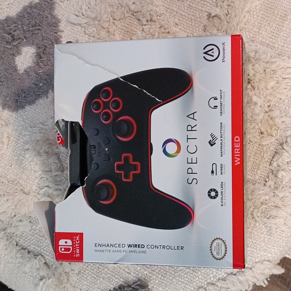 Spectra Nintendo switch wired remote NIB🖤🖤🖤 - Picture 2 of 7